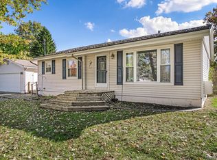 4318 Moonlight Dr, Holly, MI 48442