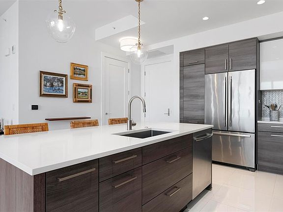 5th image of 111 S PINEAPPLE AVENUE #719