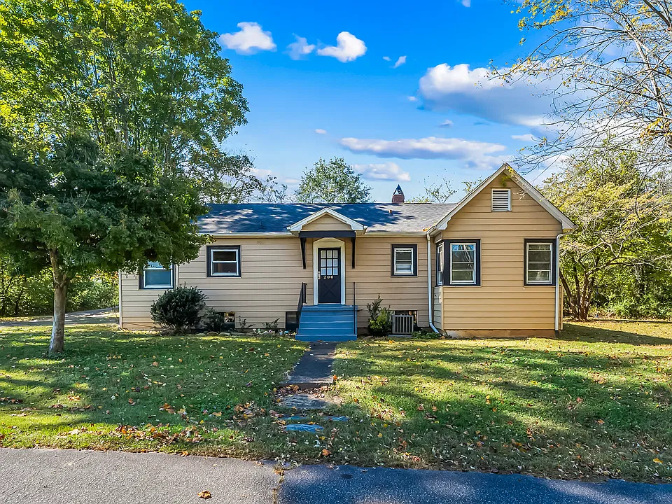 200 Airpark Dr