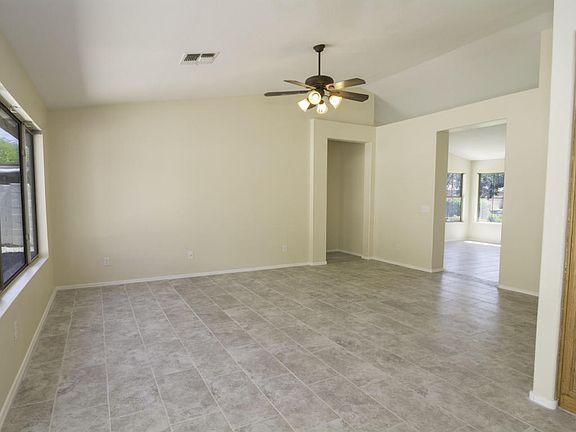 4th image of 1370 W Canary Way