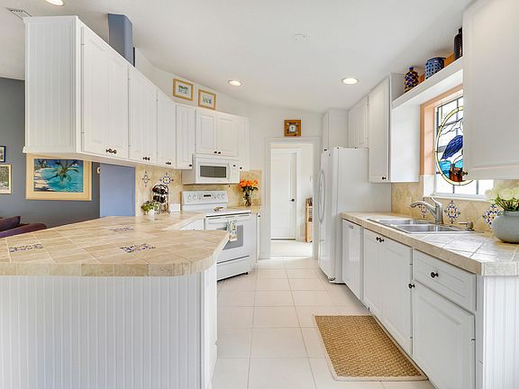 5th image of 9164 SE Hawks Nest Court
