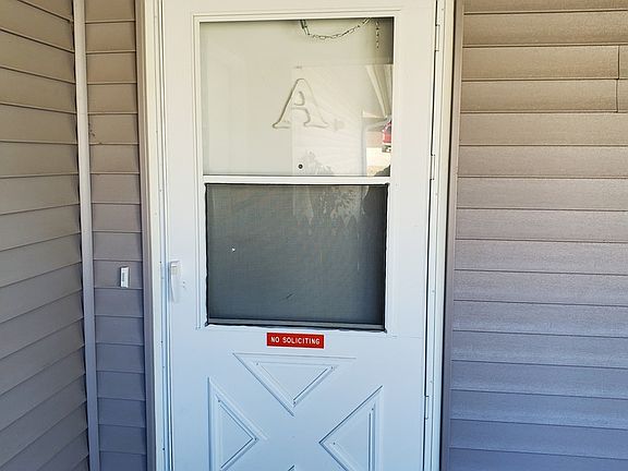 2nd image of 427 N Thornwood Dr