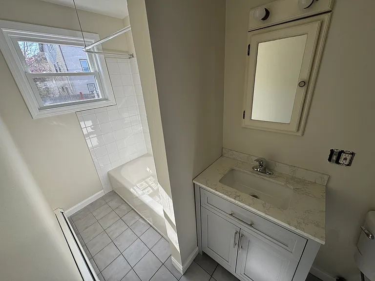 225-227 Orange St #1 — Photo 5