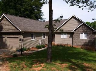 7406 Bankhead Rd, Denver, NC 28037