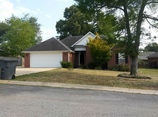 2103 Daniel Dr, Searcy, AR 72143