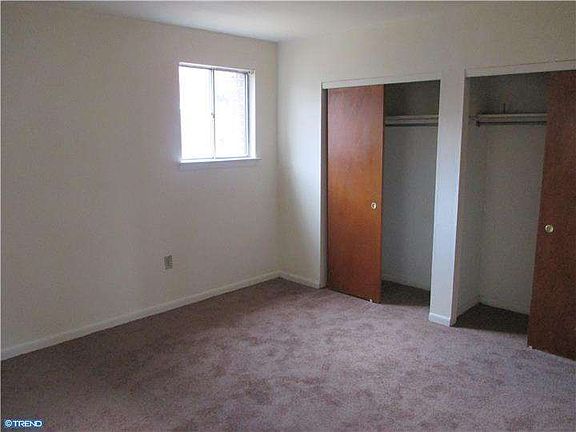 4th image of 4152 Glendale St