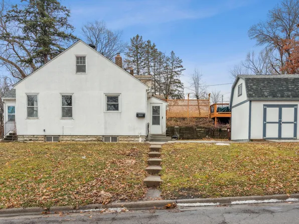 300 14th Ave S, South Saint Paul, MN 55075