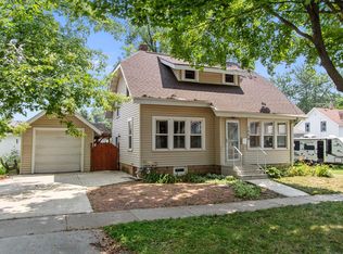 1008 N Bennett St, Appleton, WI 54914