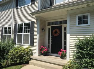 90 Goodwin Cir, Hartford, CT 06105