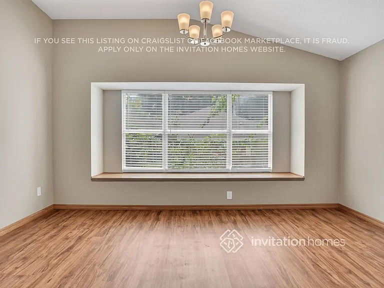 10411 Myakka Dr — Photo 16