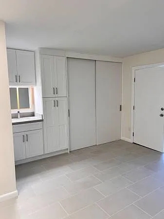 711 Sunset Ct #1 — Photo 15