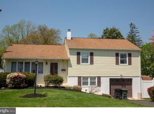 1504 N Poplar Rd, Feasterville Trevose, PA 19053