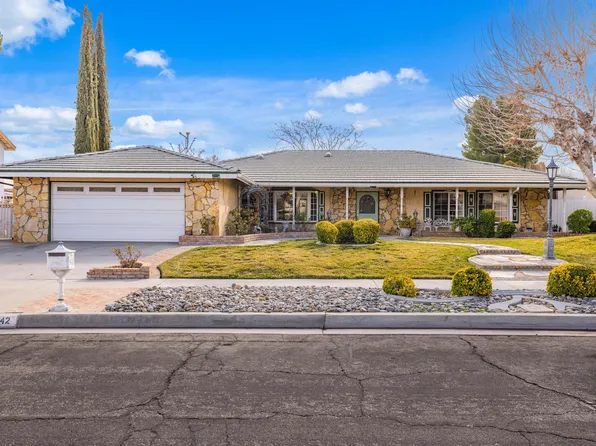 1642 Staffordshire Dr, Lancaster, CA 93534