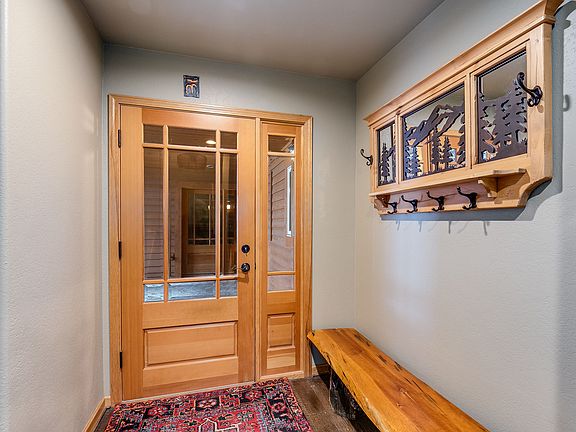 3rd image of 325 Moose Run Dr