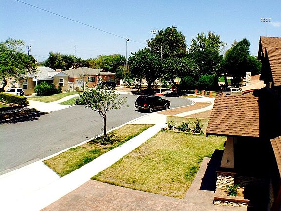 4th image of 17620 Cranbrook Ave