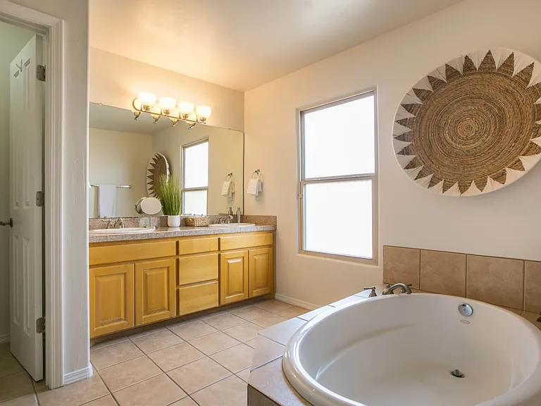 3432 Del Agua Ct NE — Photo 13
