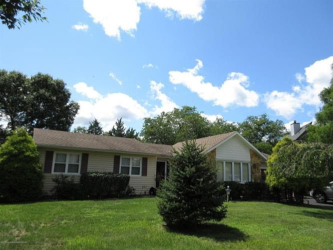 1st image of 700 Princess Ct