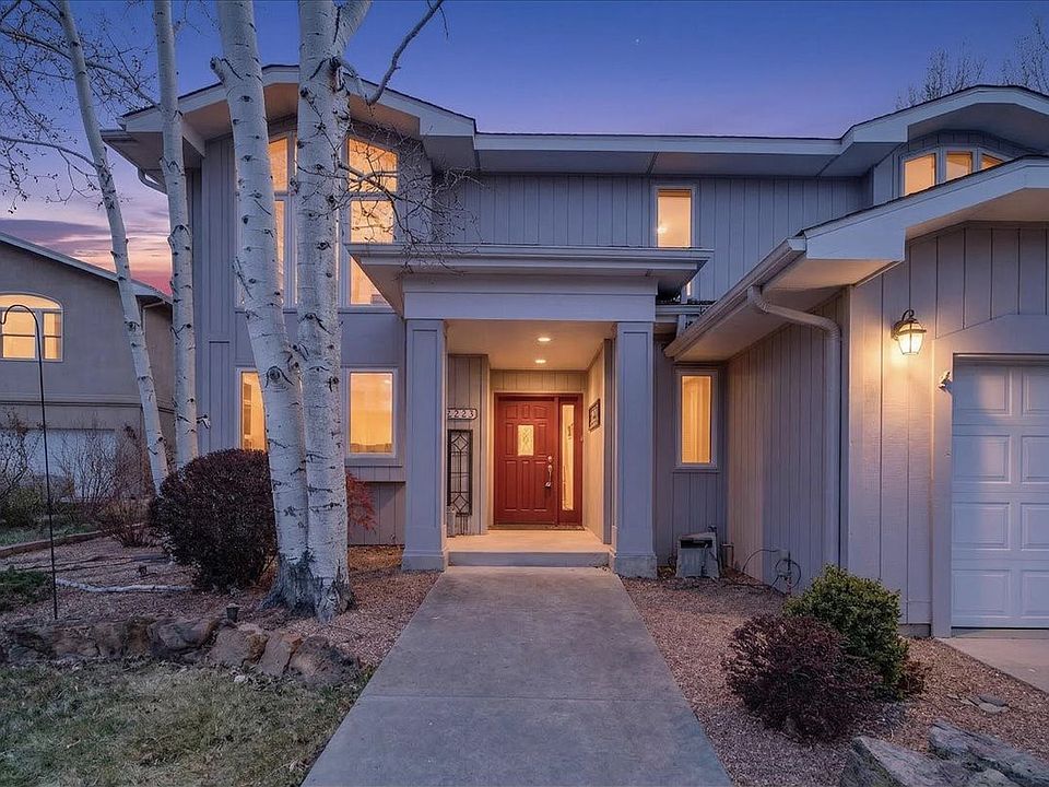 1st image of 22 Karen Cir