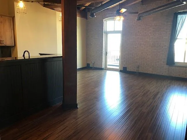 Apartment 524