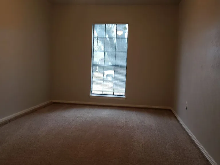 4514 Carmel Ln — Photo 9