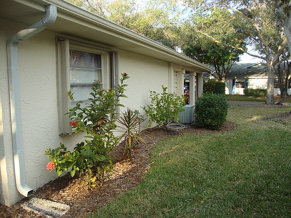 3rd image of 2142 Hailstone Cir