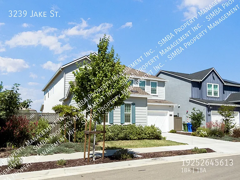3239 Jake St — Photo 3