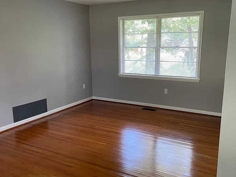 4506 Rosemont Dr — Photo 5