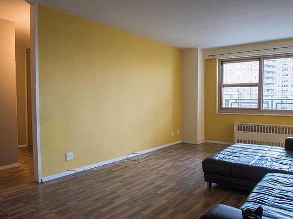 4th image of 440 Neptune Ave #14
