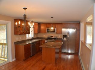 17 Ham Rd, Epping, NH 03042