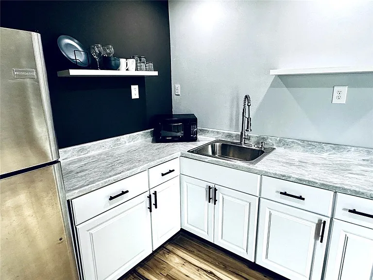 1309 Oak Park Dr — Photo 8