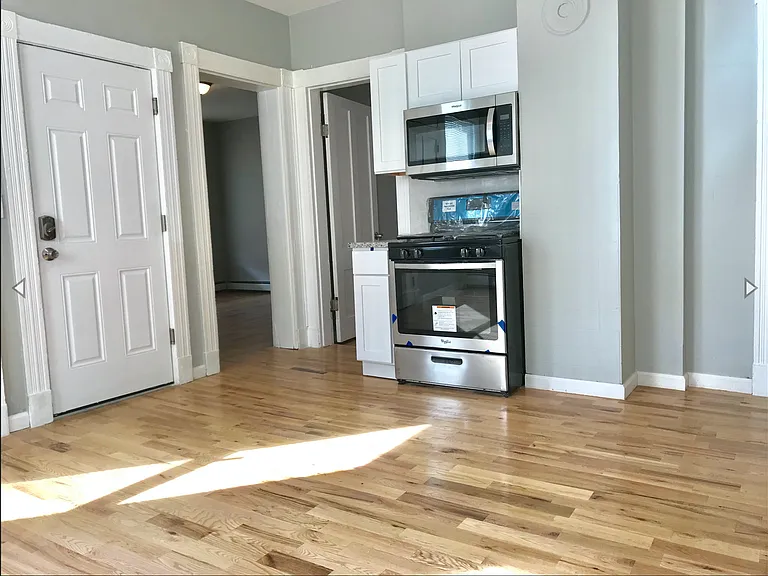 27 Shelton — Photo 10