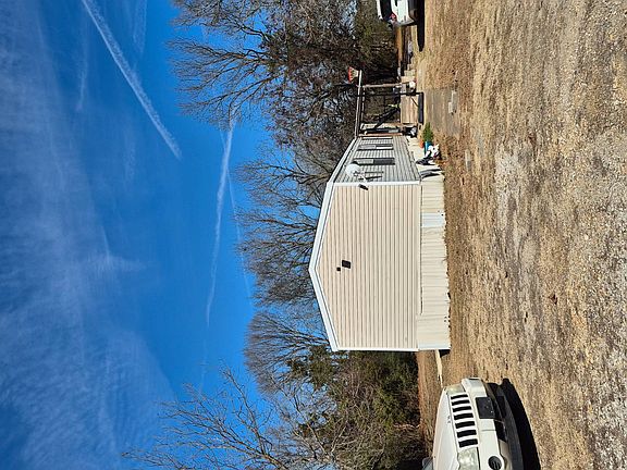 4th image of 207 Green Acres Rd