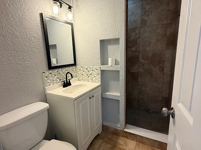 419 N Center St #419 — Photo 8