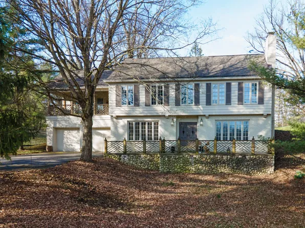 5280 Turkeyfoot Rd, Zionsville, IN 46077