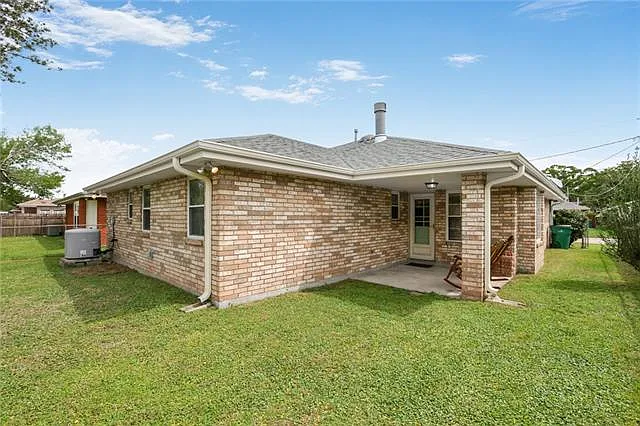 2704 Taft Park — Photo 17