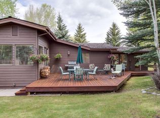 5900 Columbine Dr, Jackson, WY 83001