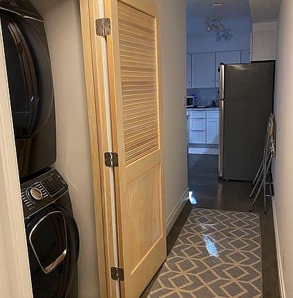 High end Samsung washer-dryer set