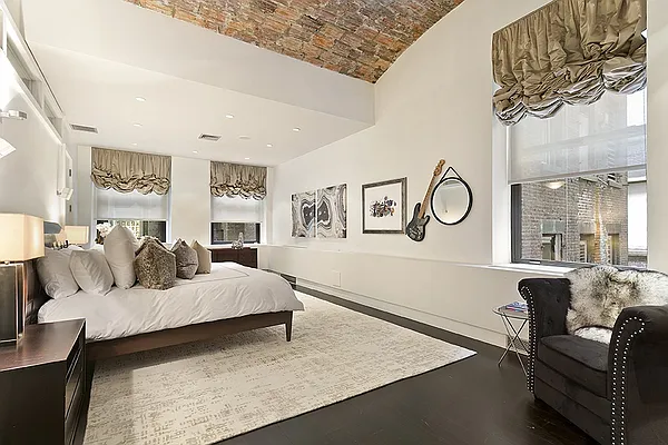 Rented by Nest Seekers International | media 22