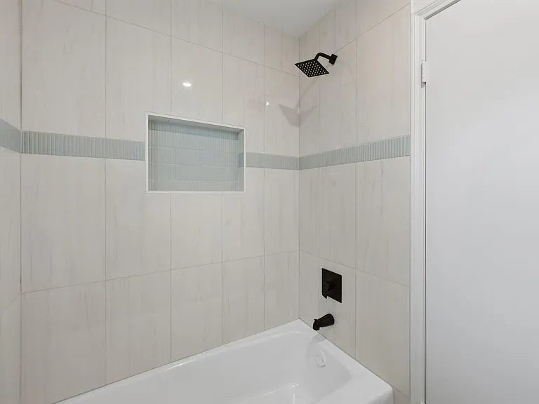 210 Ridgemont Dr — Photo 18