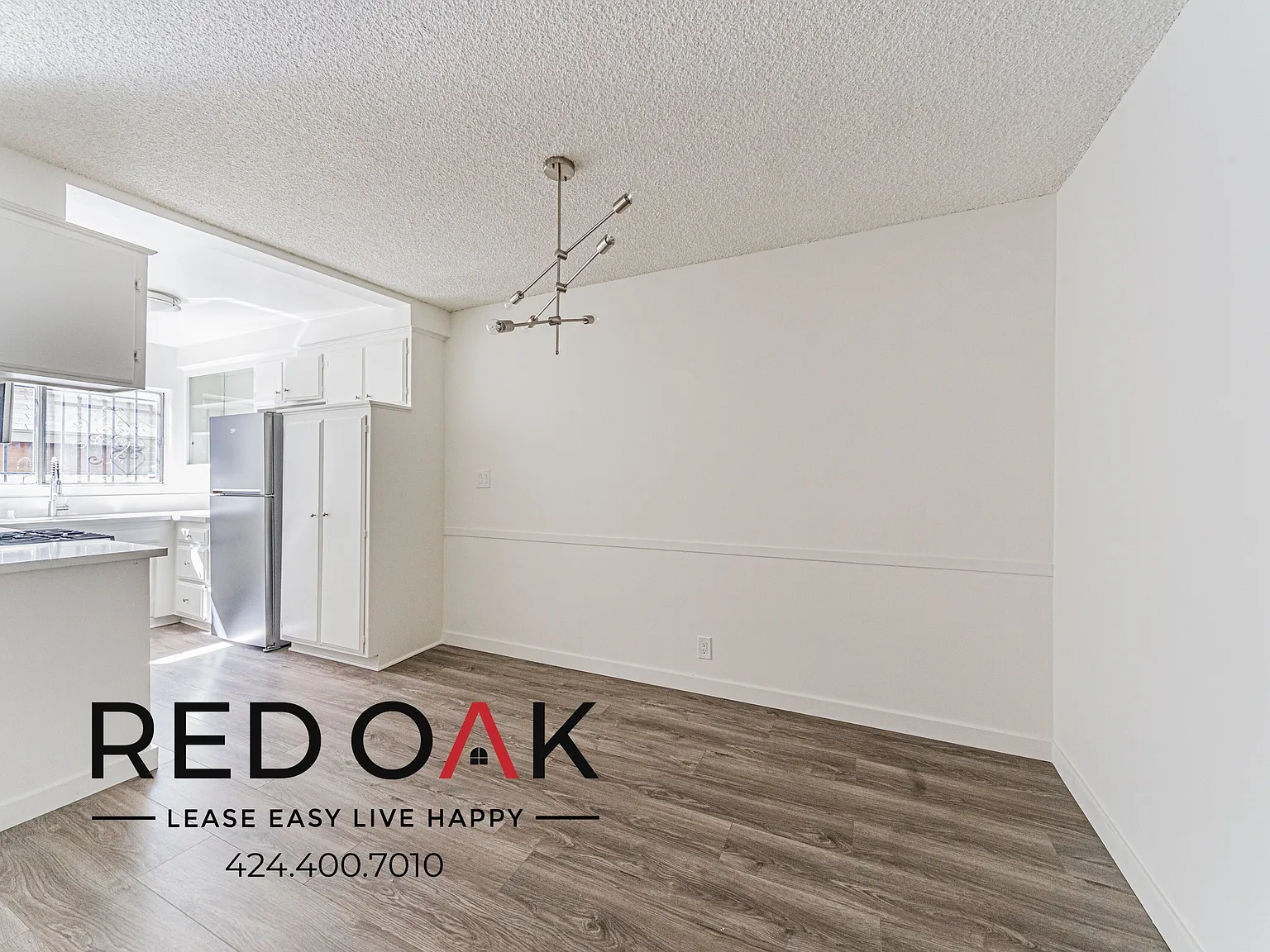 ~1 Month FREE~ Gorgeous One Bedroom with Natural Light and Included Parking ~ In Beautiful West H... — Photo 4