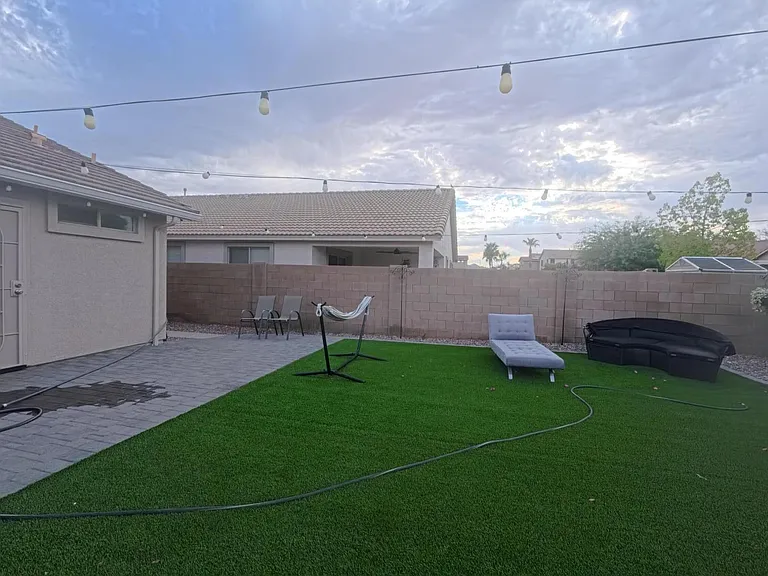 16624 W Saguaro Ln — Photo 18