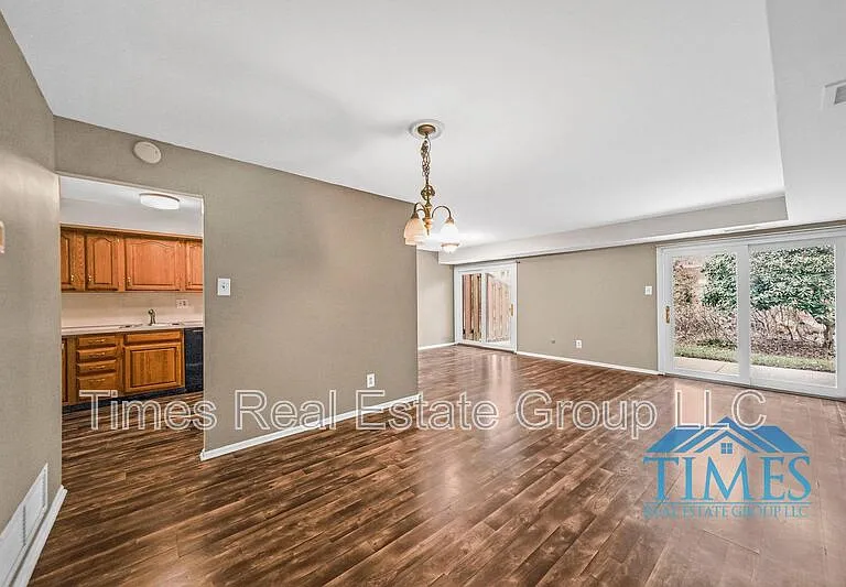 704 Worthington Dr — Photo 27