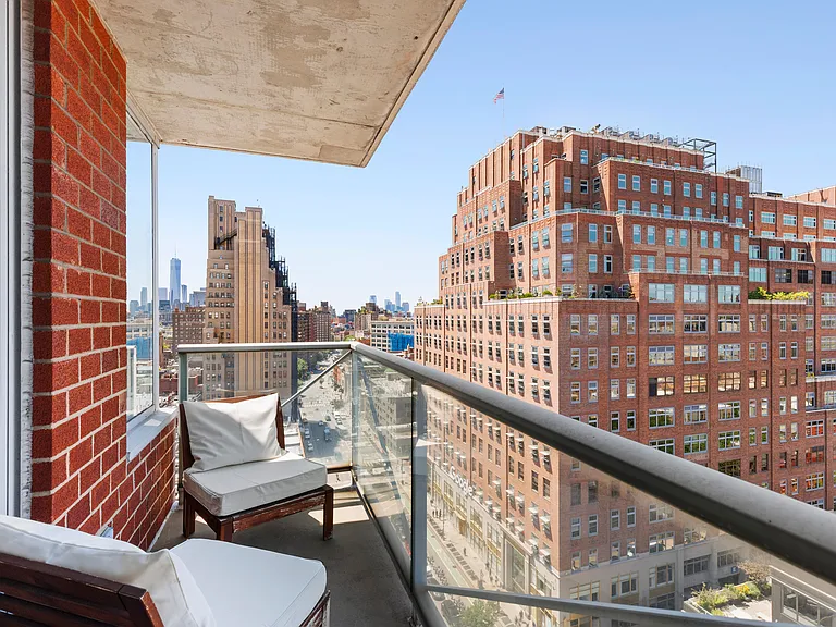 270 W 17th St #17G — Photo 3