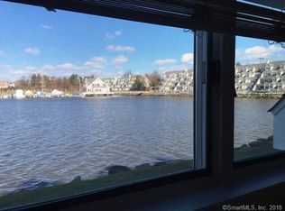 614 Popes Island Rd, Milford, CT 06461