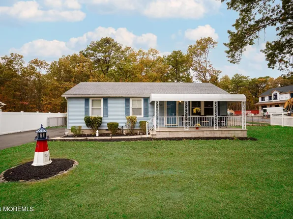 704 Dunedin Street, Toms River, NJ 08753