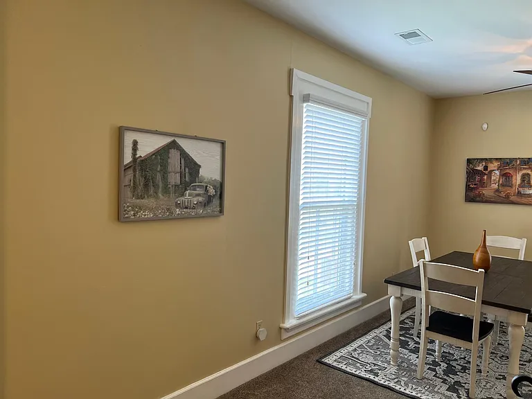 105 S McLemore Ave #1 — Photo 7