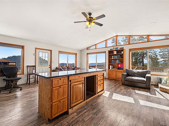 3rd image of 319 Springmeadow Way