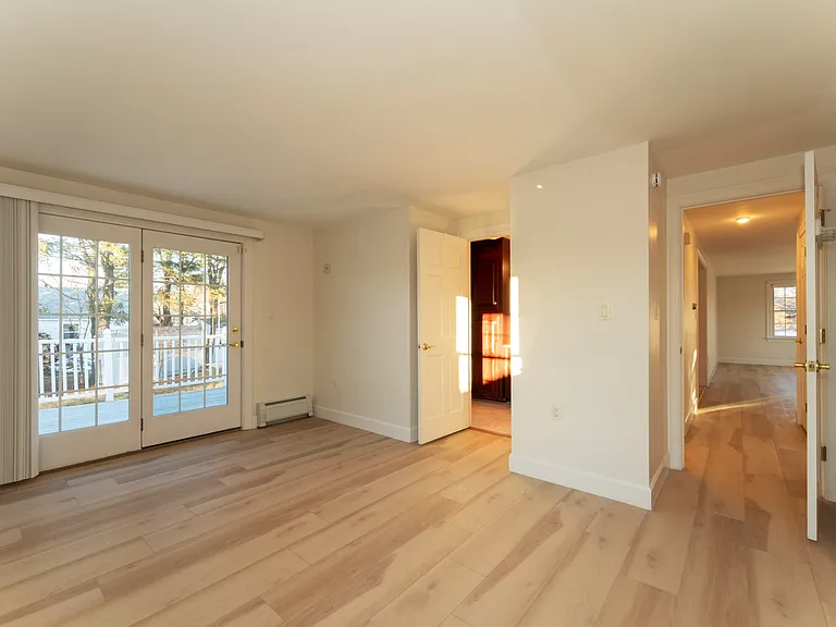 50 Laurel Cir — Photo 14