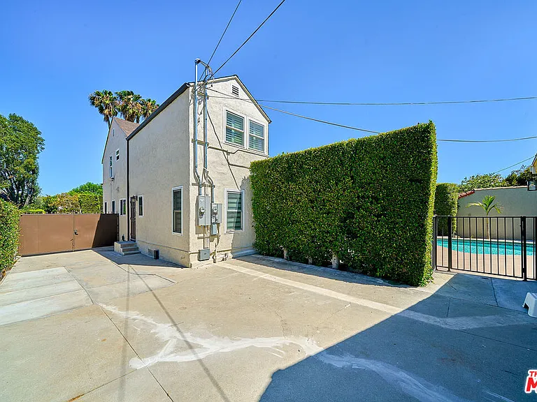 347 S Highland Ave — Photo 29
