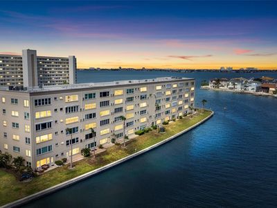 6075 Shore Blvd S APT 215, Gulfport, FL, 33707